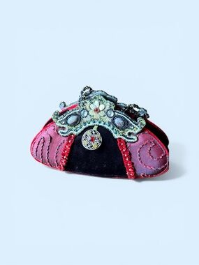 Mary Frances Beaded Clasp Clutch in Fuchsia and Multi